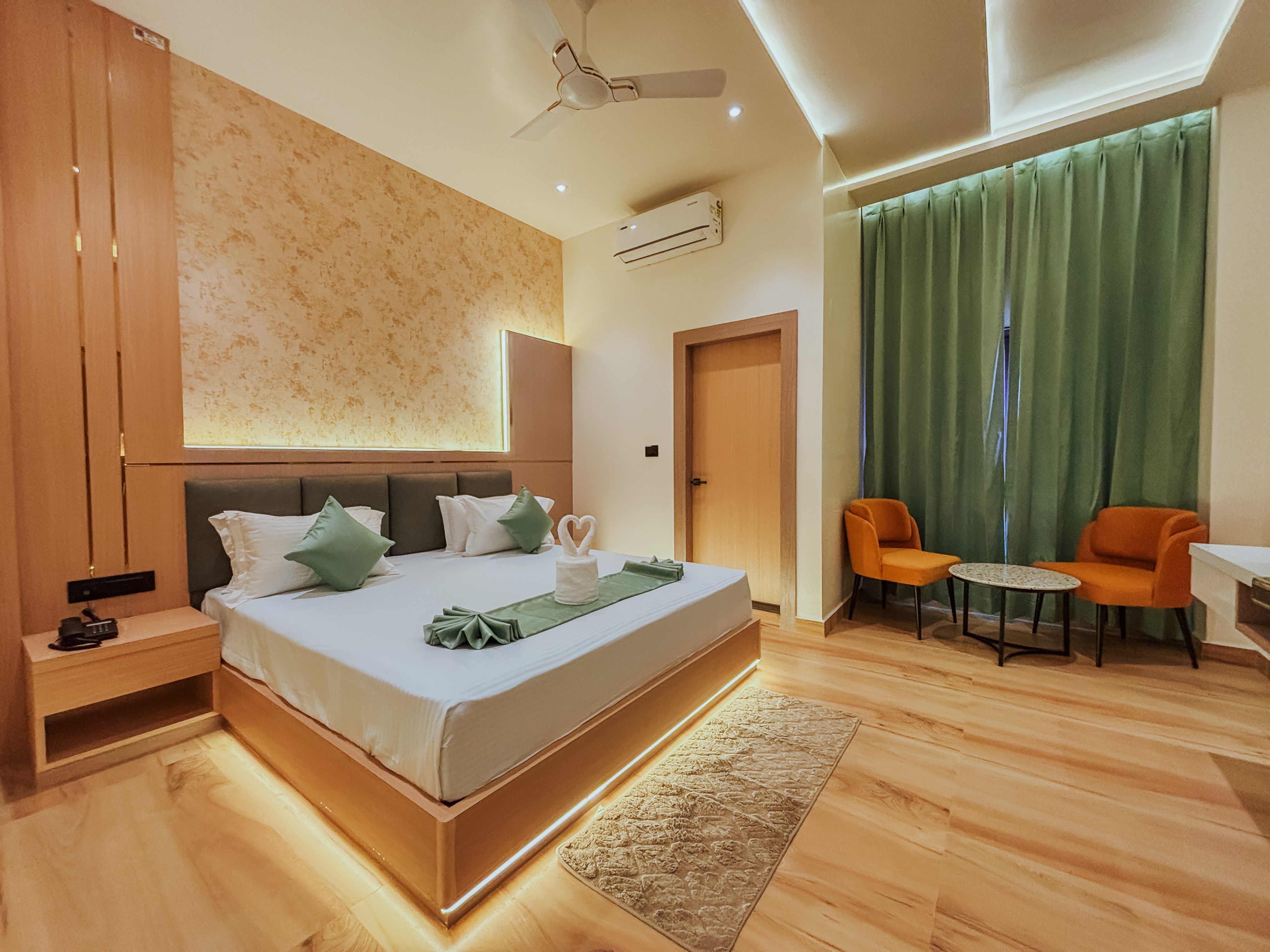 Guest room at Regal Havens